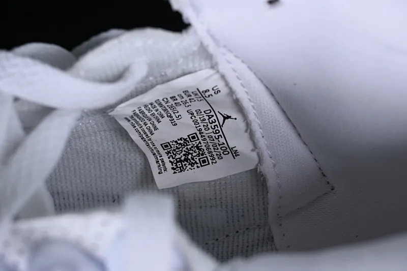 All categories Air Jordan Jordan series basketball shoes Air Jordan 3 Fragment Design x Air Jordan 3 AJ3 Joe 3 heel oxidized version Hiroshi Fujiwara co-branded DA3595-100